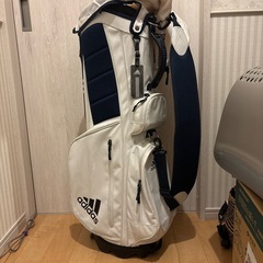 引取先決定致しました。adidas キャディーバック(ゴルフ)の画像