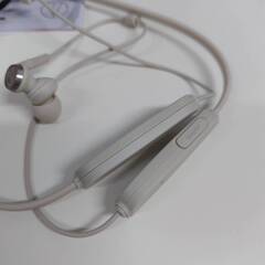 【未使用に近い】audio-technica SOLID BASS ATH-CKS330XBT/ワイヤレスイヤホンの画像