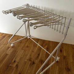 スラックスハンガーの画像