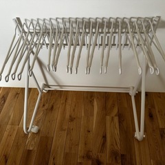 スラックスハンガーの画像