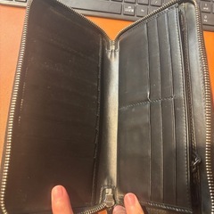 GUICC ロングウォレットの画像