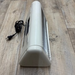 山善　あしもとあったかストーブ DS-F041の画像