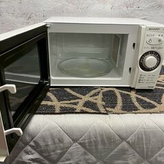 【SHARP】 シャープ 電子レンジ RE-T1-W5 ホワイト 動作確認済み 2012年製 50Hz 東日本 ターンテーブル式 A0996の画像