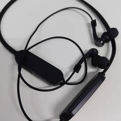 【未使用に近い】audio-technica SOLID BASS ATH-CKS330XBT/ワイヤレスイヤホン/ブラックの画像