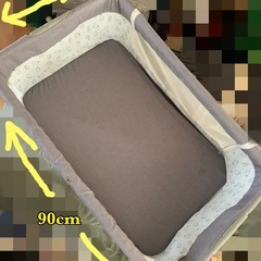 ベビーベッドの画像