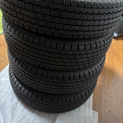 スノータイヤ145R 12 LTの画像