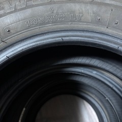 スノータイヤ145R 12 LTの画像