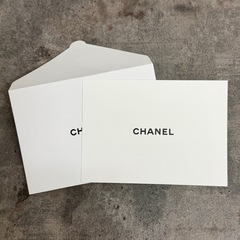 【CHANEL】ラッピング箱の画像