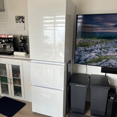 Haier製 3ドア 2024年式 335L 冷蔵冷凍庫 JR-CV34Bの画像