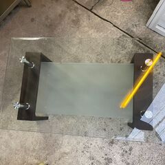 【リユースショップスパークル】ガラスセンターテーブル　No.176　ローテーブル　コーヒーテーブル　リビングテーブル　モダン　ガラステーブル　配送設置可能♪の画像