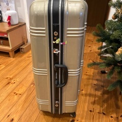 スーツケース、キャリーケースの画像