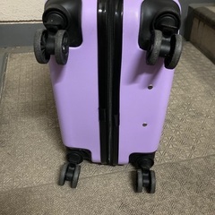 超軽量🔴スーツケース70.45.25センチの画像