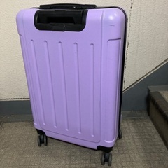 超軽量🔴スーツケース70.45.25センチの画像