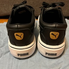 プーマ　厚底スニーカー　23.5の画像