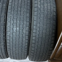 スノータイヤ145R 12 LTの画像