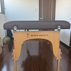 ポータブルマッサージベッドの画像