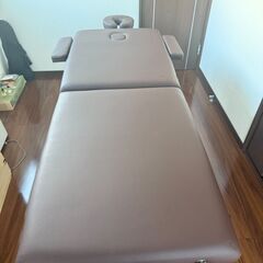 ポータブルマッサージベッドの画像