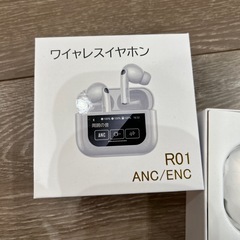 ワイヤレスイヤホン　白　新品　の画像