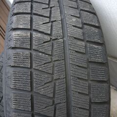 ホンダヴェゼル用BSブリザックスタッドレスタイヤ+純正ホイールの画像