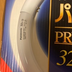 パナソニック　32形の画像