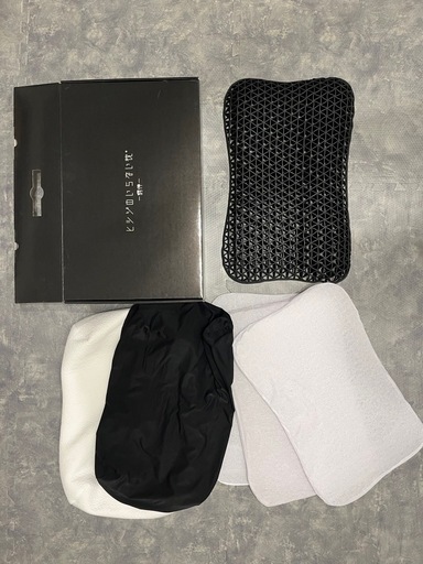 ブラックレーベル枕カバーとヒツジのいらない枕（調律） 販売