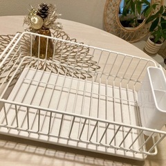 パール金属 鉄 食器 水切り かご バスケット スリム ホワイト 珪藻土トレー付の画像