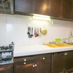 静かで便利、国際的な住まいをお探しですか？ − 神奈川県