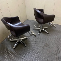 W東○161 サロン店用品 昇降チェア 椅子 美容 理容 サロンワーク カット用椅子 チェア 動作OK 2個セットの画像