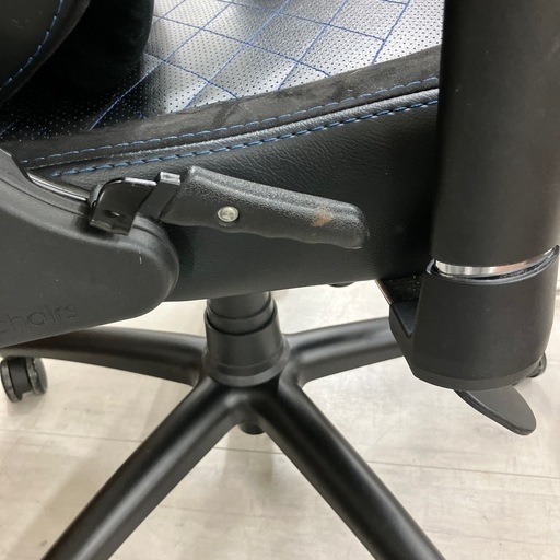 ゲーミングチェア　noblechairs EPIC NBL-PU-BLU-003 ブラック