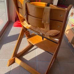 子ども用ダイニングチェアの画像