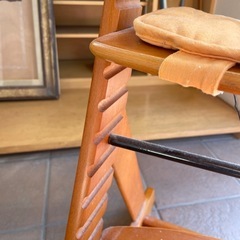 子ども用ダイニングチェアの画像