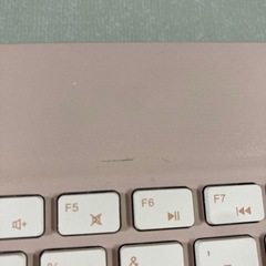 ワイヤレスキーボードの画像