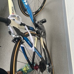 【希少パーツ多数】カーボンロードバイク※要整備の画像