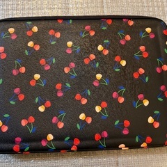 Kate Spade のPCケースの画像