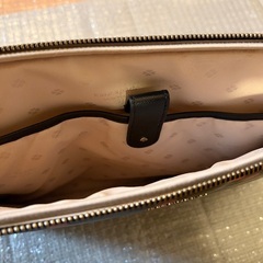 Kate Spade のPCケースの画像