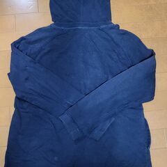 紺のフード付きトレーナー（メンズ）＜URBAN RESEARCH＞の画像