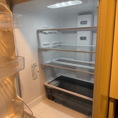 SHARP冷蔵庫の画像