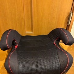 ジュニアシート　チャイルドシート　の画像