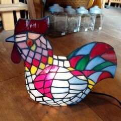 ステンドグラス風 テーブルランプ ニワトリ型 オブジェ 置物 レトロ　/TJ-2691 2Fの画像