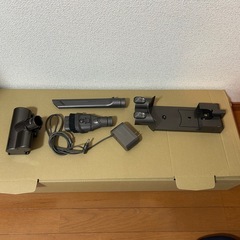 Dyson ダイソン コードレス掃除機 DC6 パープルの画像