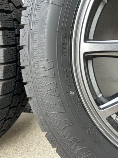 195/65R16 スタッドレス　4本セット　グットイヤー（GOODYEAR）アイスナビ7　トヨタ　ライズ　ロッキー　ガソリン車適合　