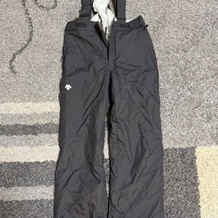 デサント　子供用スキーウェア　150サイズの画像