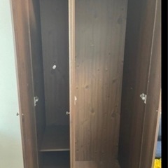 洋服用ワードローブの画像