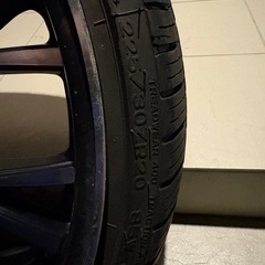 20インチホイールロクサーニの画像