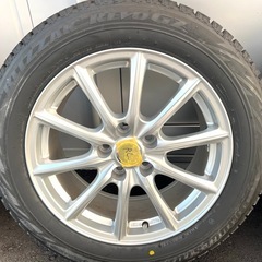 スタッドレスタイヤ　215/60R17 の画像