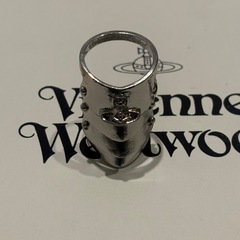 Vivienne Westwood アーマーリングの画像