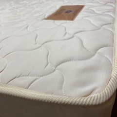 シングルベッド用マットレス二つ組の画像