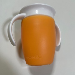 【ほぼ未使用（2回ほどのトライのみ）】定価1485円　赤ちゃん　ミラクルカップ　コップ　離乳食　オレンジ　アカチャンホンポの画像