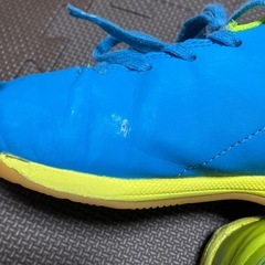 フットサルシューズ　hummel 水色　蛍光緑　21.5cm の画像