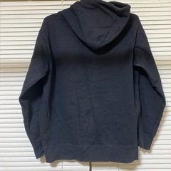 プルオーバーパーカーの画像